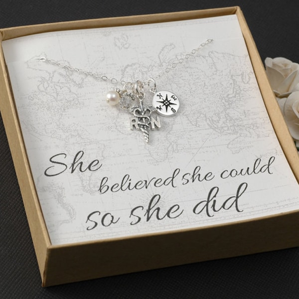 Collar con brújula para enfermera titulada (RN) - Regalo de viaje o graduación, plata de ley
