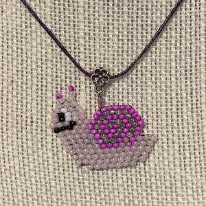 Smiling Cartoon Snail Seed Beaded Pendant Necklace