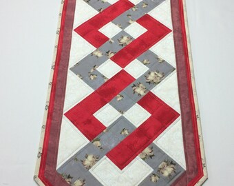 Interlocking squares table runner, Quilted table runner, Handmade table topper