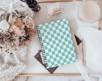 Cuaderno espiral de cuadros en color menta - Línea rayada