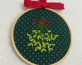 Hanging Mistletoe, Mistletoe Christmas decoration, Mistletoe ornament, Mistletoe ball, Meet me under the Mistletoe