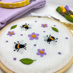 Bumble Bee and Daisy Embroidery Kit, DIY embroidery, Craft gift, Hand embroidery set, Modern Embroidery image 8