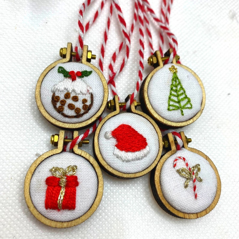 Christmas Napkin ring kit, Beginners embroidery kit, DIY Christmas decorations, Christmas embroidery image 2