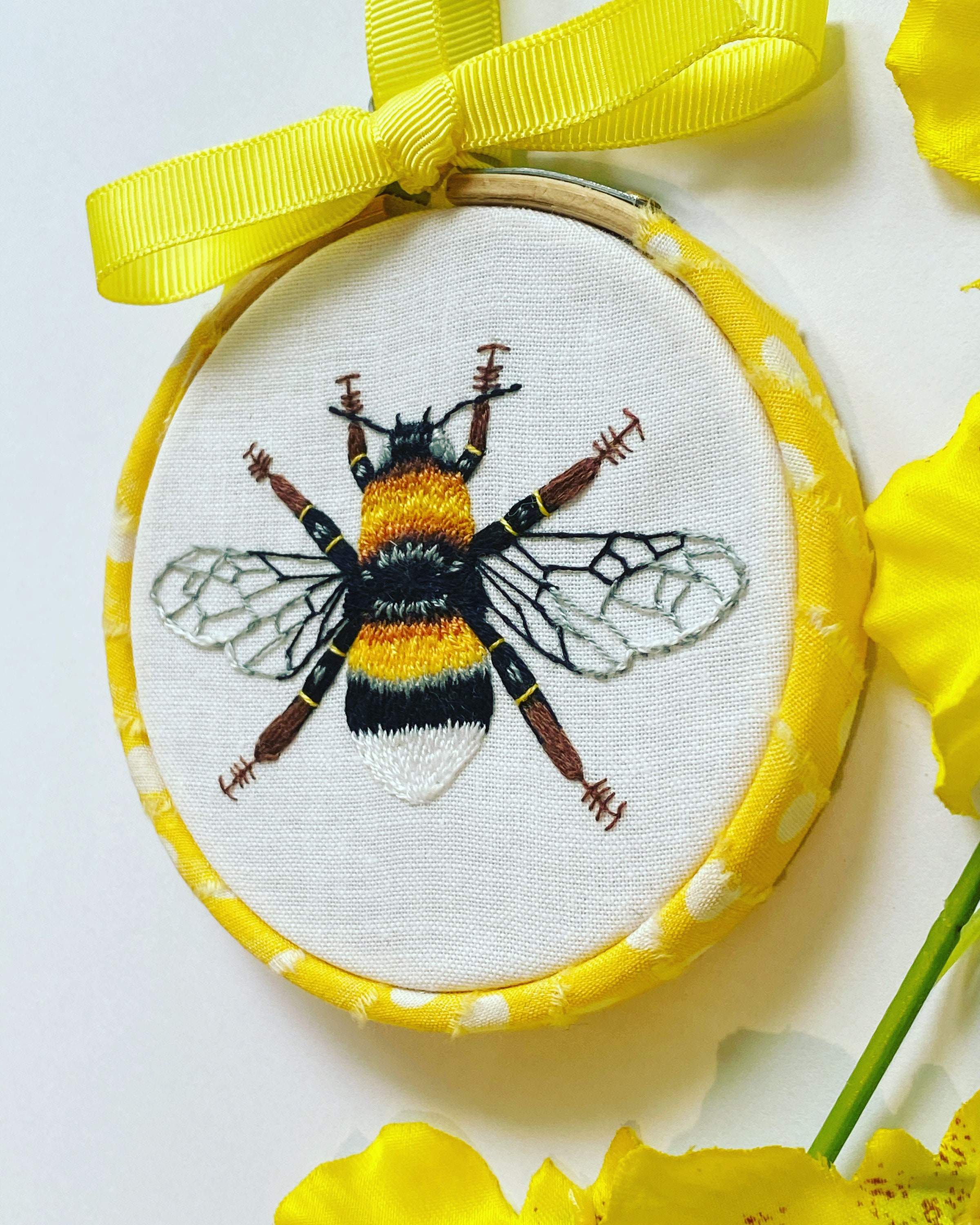 Bee Embroidery Designs