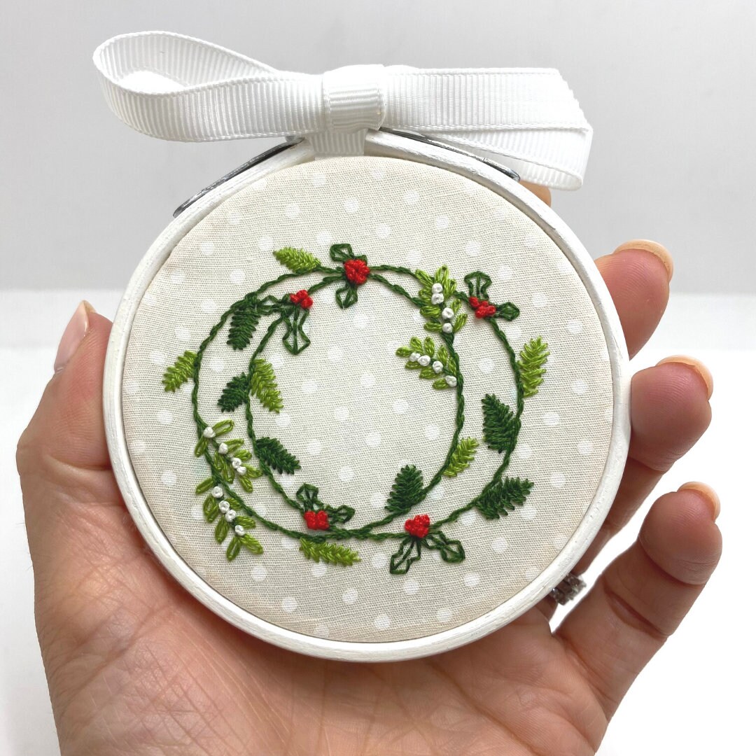 Christmas embroidery kit Beginners embroidery kit Holly & Etsy