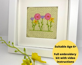 Spring flower embroidery kit, Kids Embroidery kit, Kid crafts, Beginners Hand embroidery kit, 5 minute-crafts
