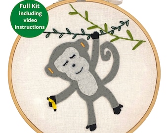 Monkey embroidery kit, Beginners Embroidery, Kid friendly crafts, Hand embroidery kit, 5 minute-crafts