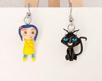 Orecchini Coraline e la porta Magica, Coraline e il Gatto - Fan Art in Pasta Polimerica - Pezzo Unico Fatto a Mano