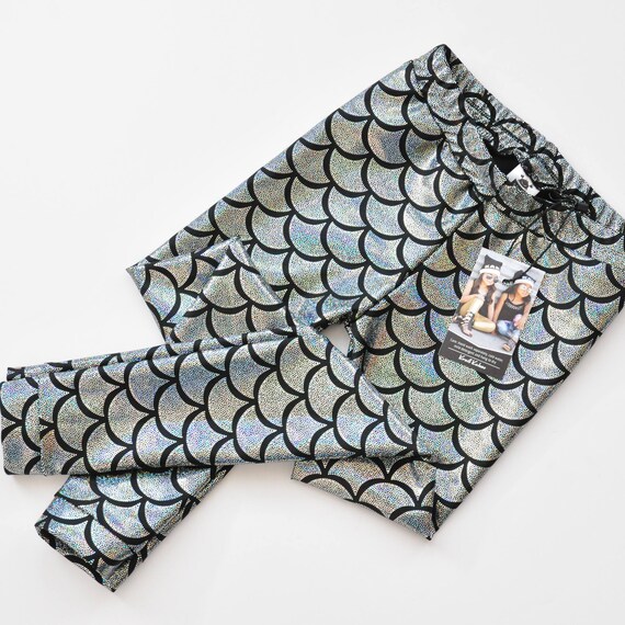 Girls Silver Metallic Mermaid Leggings. Baby Leggings. Toddler Leggings Fish scale leggings. Dance and Gymnastics