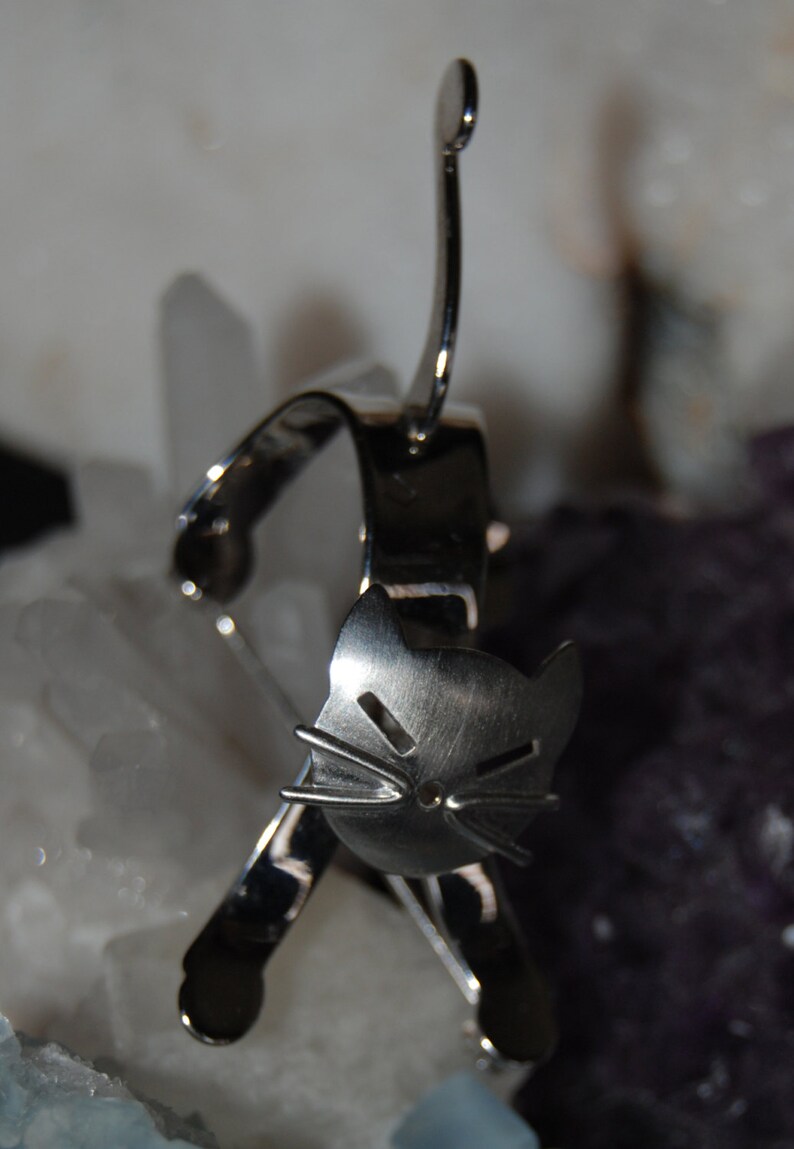Sterling Silver Beau Designer Vintage Articulated Head Satin Finished Faced Kitty Cat Brooch #BKB-KBRCH147