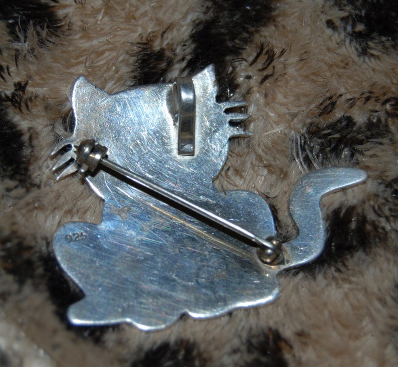Vintage Fat Cute Sterling Silver Kitty Feline Smiling Happy Faced Furry Fluffy Lazy Cat #BKB-KBRCH166