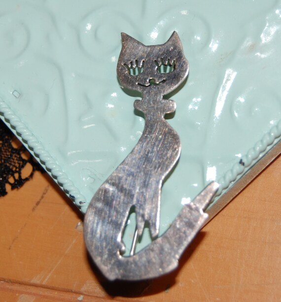 Mod Retro Kitty Cat Cut out Eyelashes and Bow Gir… - image 7