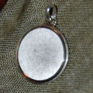 Vintage Sterling Silver Flat Circle Beaded Edge Engravable Pet Tag Dog Cat ID Charm for Bracelet or Necklace DogTag