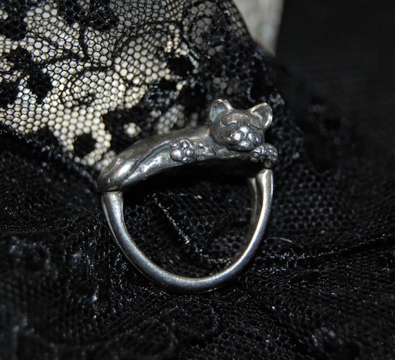 Designer James Yesberger Large Heavy Detailed to the Paws Kitty Cat Ring in Vintage Sterling Silver #BKC-KRNG38