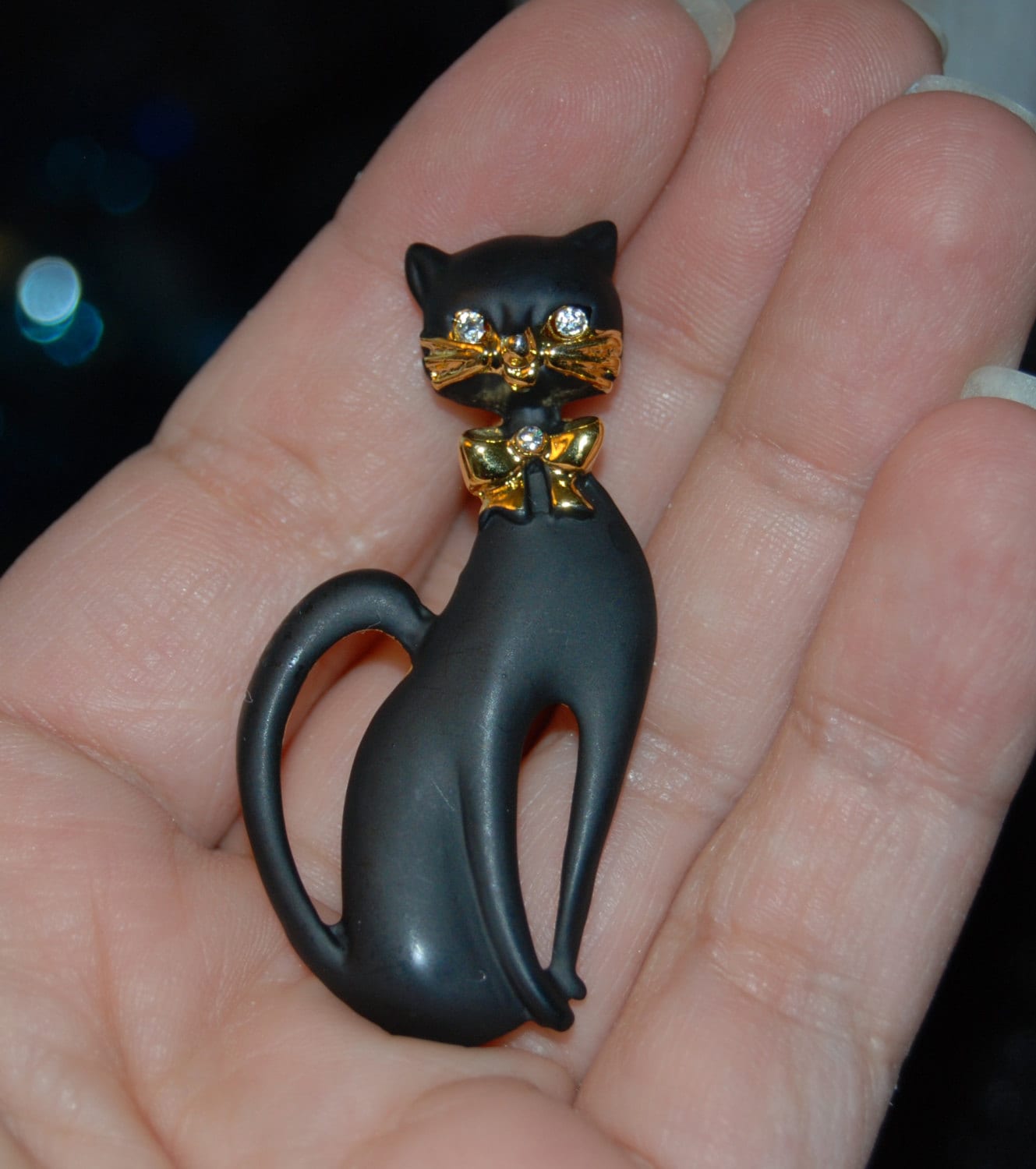 retro black and gold