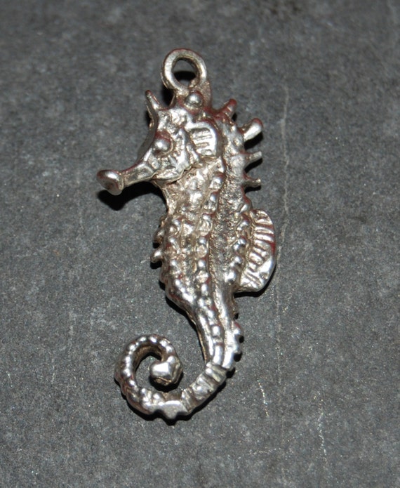 Vintage Sterling Silver Sea Horse Sea Dragon Pend… - image 2