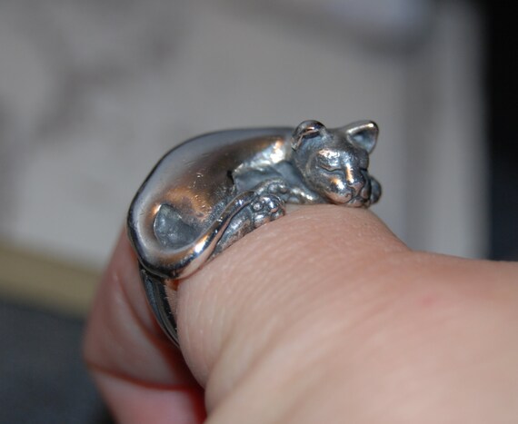 Designer James Yesberger Large Heavy Detailed to the Paws Kitty Cat Ring in Vintage Sterling Silver #BKC-KRNG38 View 3