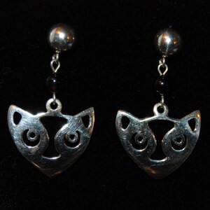 Onyx Beaded Dangle Swirled Vintage Kitty Cat Sterling Feline Face Post Earrings #BKC-KERNG04