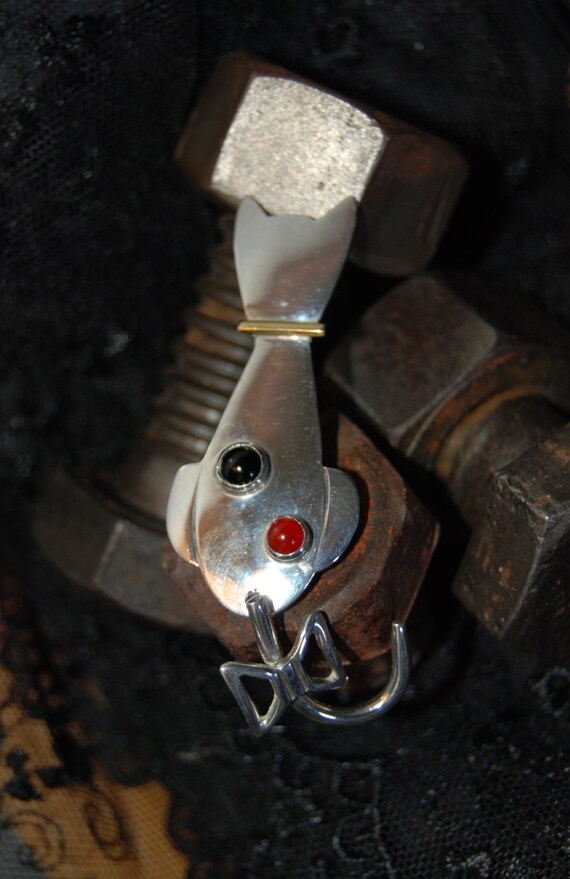 Jeweled Black and Red Moving Cat Tail Brooch in V… - image 1