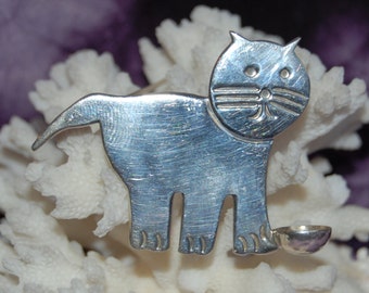 Vintage Kitty Big Cat with Food Bowl Dish Sterling Silver Brooch #BKB-KBRCH186