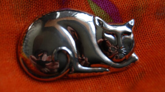 Vintage Retro Sterling Silver Kitty Sleeping Whis… - image 2