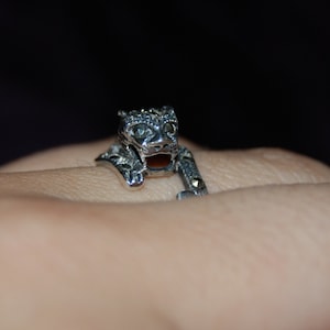 Vintage Sterling Silver and Marcasite Big Cat Lion Panther Leopard Paws Out Climbing Wrap Around Ring 925 #BKC-KWR65