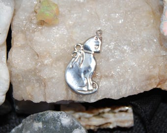 Seated Kitty Cat with bow Collar Pendant in Sterling #BKB-KCHRM50