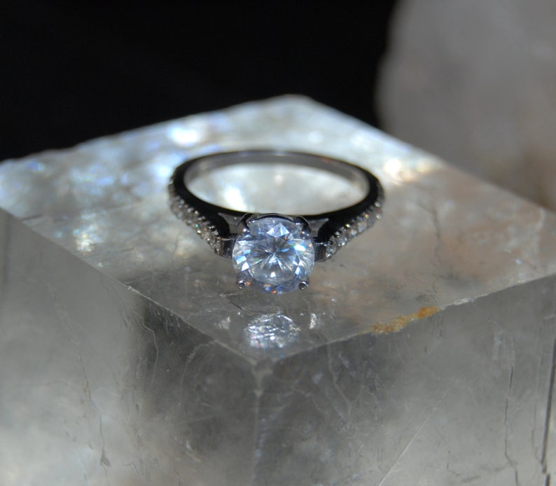 Vintage High Set Solitaire With Semi Eternity Band Ring #BKC-RNG186 - Etsy
