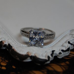 Vintage Princess Cut CZ 925 Sterling Pave Engagement Wedding Solitaire Ring sz 6.75   #BKB-RNG08