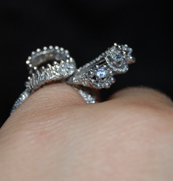 Sterling Silver Vintage Classic Bow and Floral CZ… - image 3