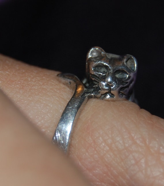 Cat with Long Tail Wrap Sterling Silver Ring Cat with Long Tail Wrap Sterling Silver Ring