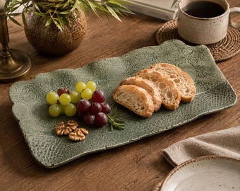 Handgefertigtes Keramik Tablett, Salbei Grün Catchall Dish, Floral Textur Schmuck Tablett, Organic Edge Keramik Dekor, Eingangsbereich Organizer