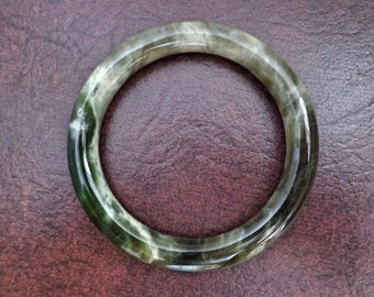 61 mm Nephrite jade round bangle bracelet. S156