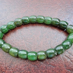 8 mm Nephrite jade drum / seed bead bracelet. S449