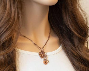 Collar con dije de candado y llave en forma de corazón, cobre antiguo - 45-60 cm