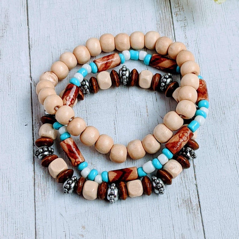 Ivory Wood Bead Stretch bracelet - Unisex - - LadybugfeetDesigns -