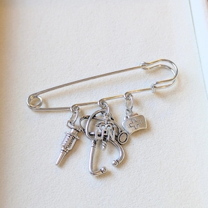 LPN - Licensed Practical Nurse Safety Pin Brooch, Purse Charm - - LadybugfeetDesigns -