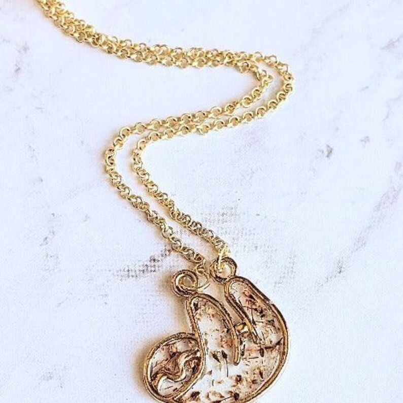 Adorable Dried Flower Tree Sloth - Yellow or Rose Gold - - LadybugfeetDesigns -