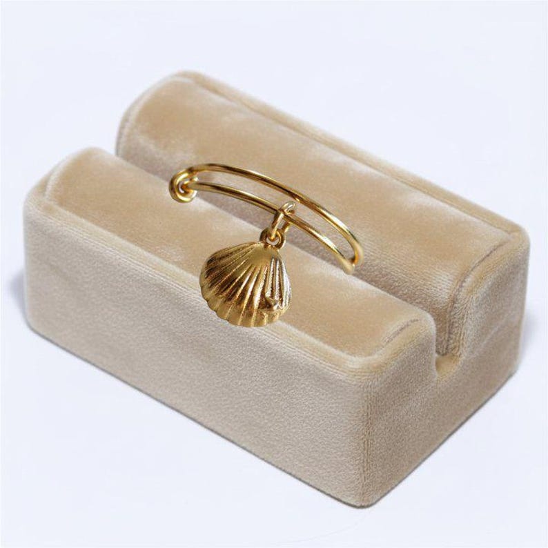 Clam Shell Expandable Charm Ring - Gold - - LadybugfeetDesigns -