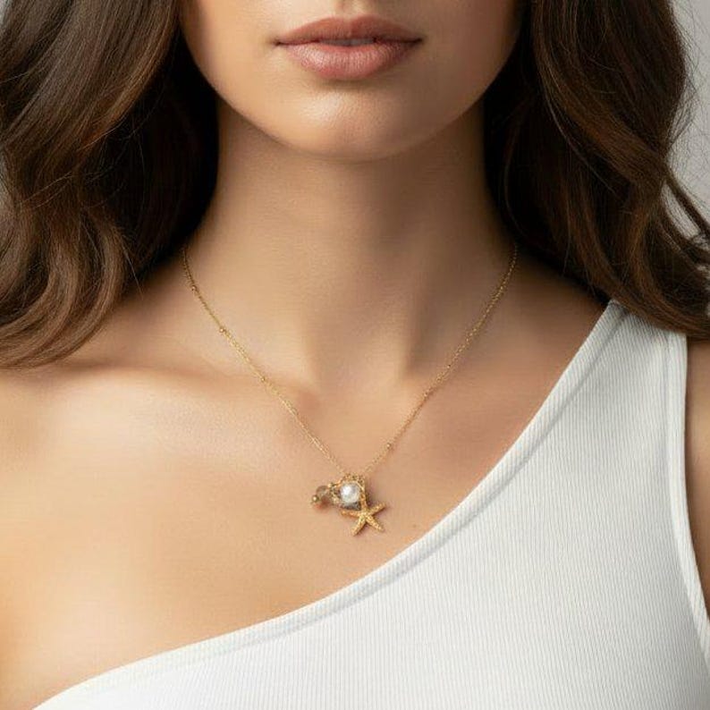 Pearl Clam Shell Starfish Crystal charm necklace and Earring set, Gold - - LadybugfeetDesigns -