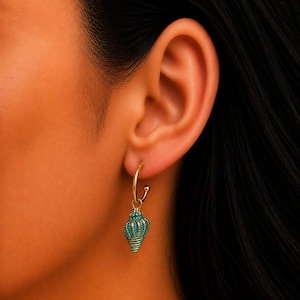 Sea Blue Conch Seashell gold hoop earrings, Hoop Drop, 16mm - - LadybugfeetDesigns -