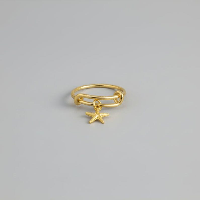 Tiny Starfish Expandable Charm Ring - Gold - - LadybugfeetDesigns -