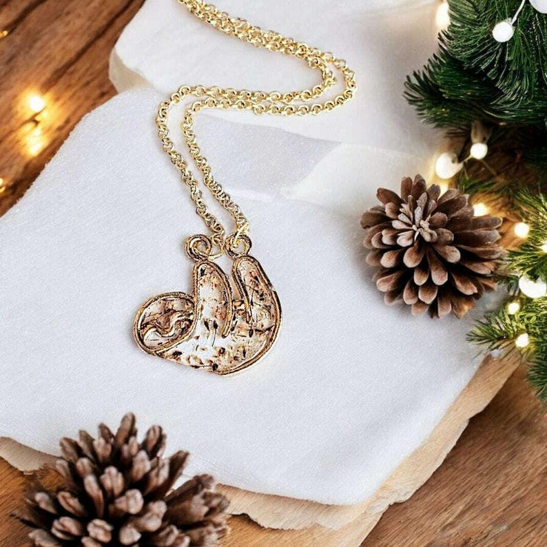 Adorable Dried Flower Tree Sloth - Yellow or Rose Gold - - LadybugfeetDesigns -
