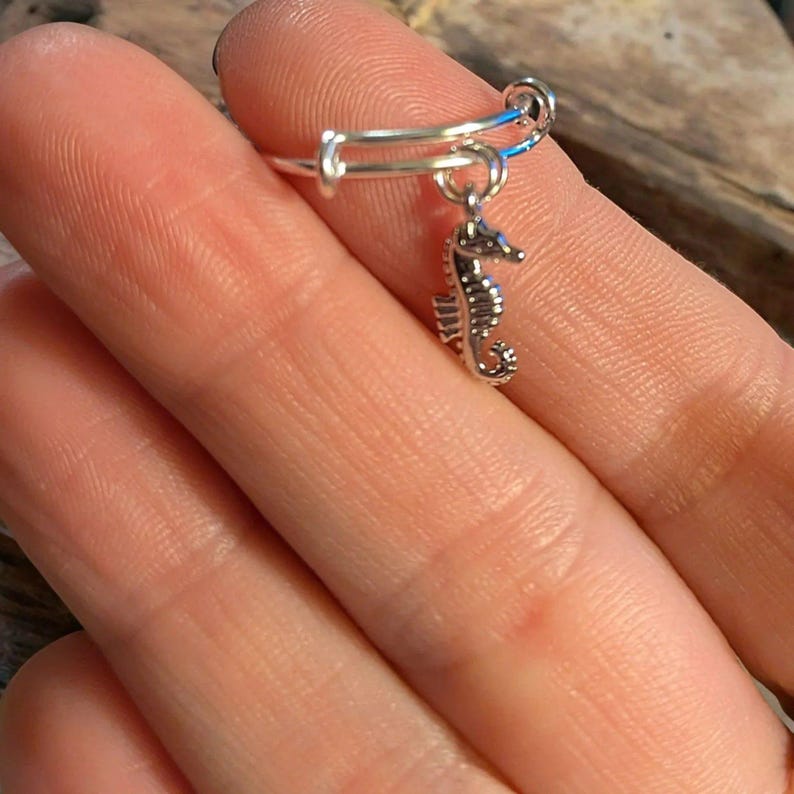 Seahorse Expandable Charm Ring - Silver - - LadybugfeetDesigns -
