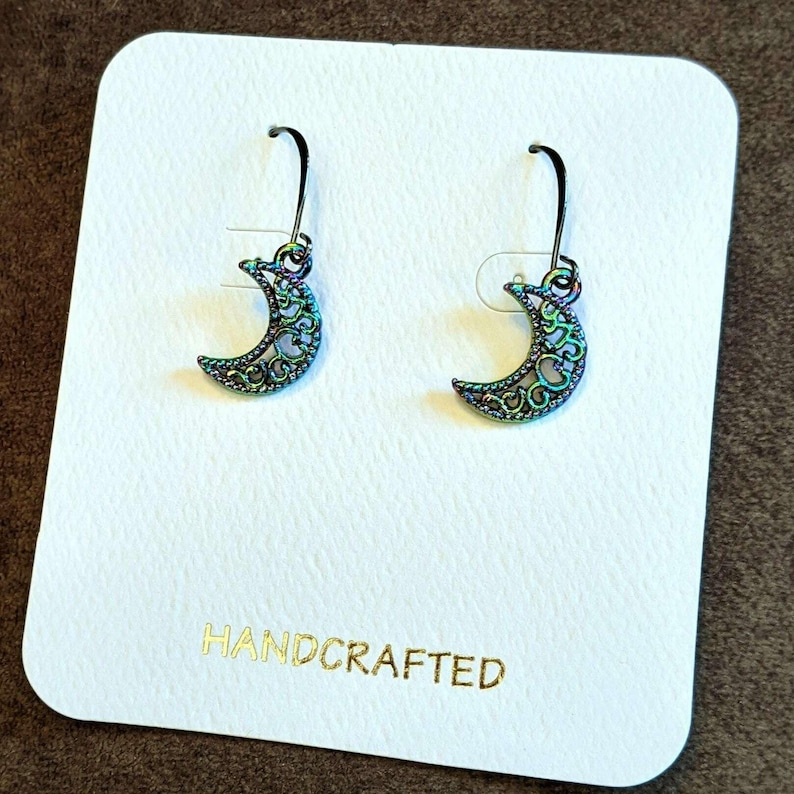 Fancy Crescent Moon Earrings - - LadybugfeetDesigns -