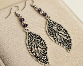 Boucles d'oreilles feuille fantaisie en cristal violet