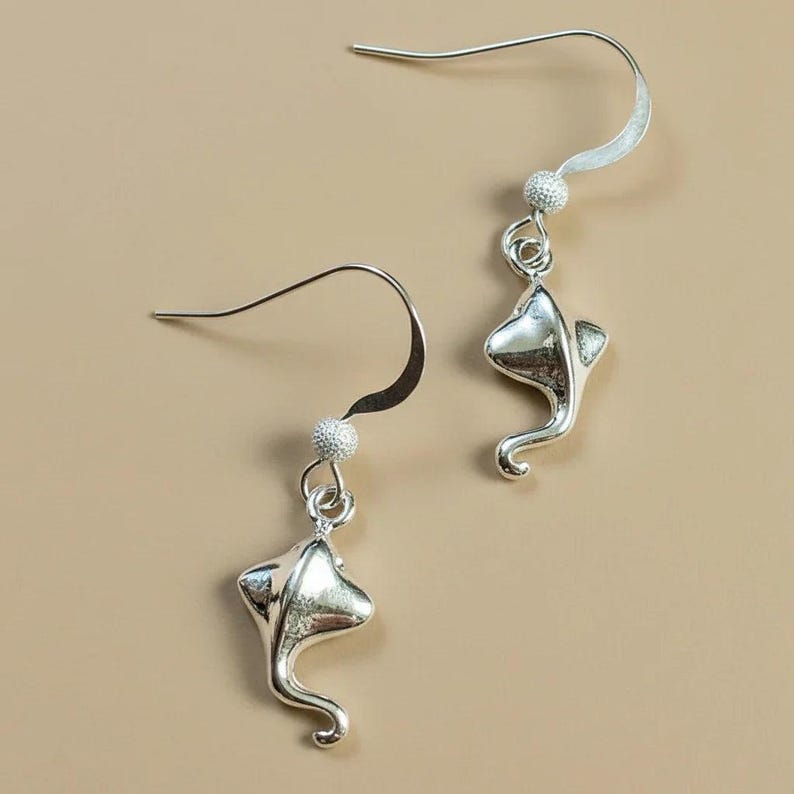 Manta Ray Sterling Silver dangle earrings - - LadybugfeetDesigns -