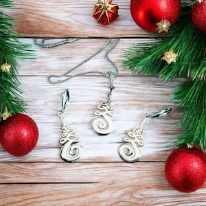 Unalome Earring/Necklace Set, Silver - Adjustable - - LadybugfeetDesigns -