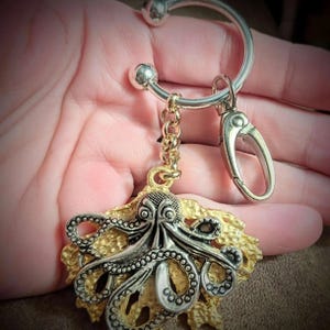 Octopus Key Chain, Purse Clip - - LadybugfeetDesigns -