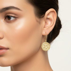 Hawaiian Sea Turtle Disc Hook Earrings, Gold - - LadybugfeetDesigns -